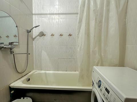 квартира за адресою В'ячеслава Чорновола вул., 42-Б