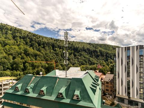 квартира по адресу Свободи ул., 301