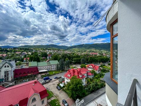 квартира по адресу Свободи ул., 301