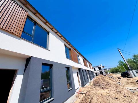 будинок за адресою с. Петропавлівська Борщагівка, Дружби бульв.