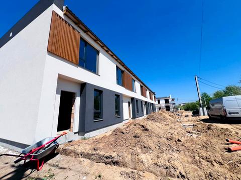 будинок за адресою с. Петропавлівська Борщагівка, Дружби бульв.