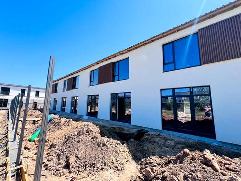 будинок за адресою с. Петропавлівська Борщагівка, Дружби бульв.