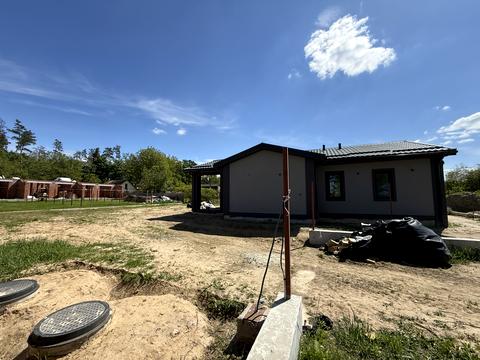 будинок за адресою Небесної Сотні