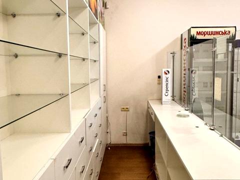 комерційна за адресою Пастера вул., 6