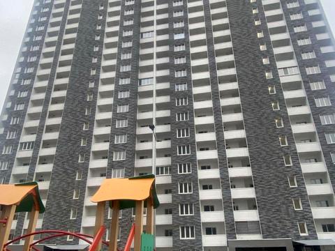 квартира за адресою Сім'ї Кульженків вул. (Петра Дегтяренка), 21