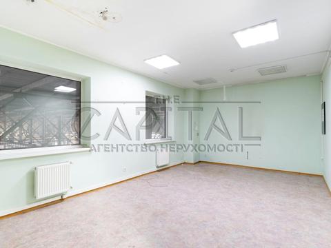 комерційна за адресою Софіївська вул., 20/2