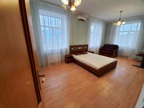 квартира по адресу Кловский спуск, 17
