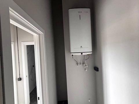 комерційна за адресою Олександра Олеся вул., 7