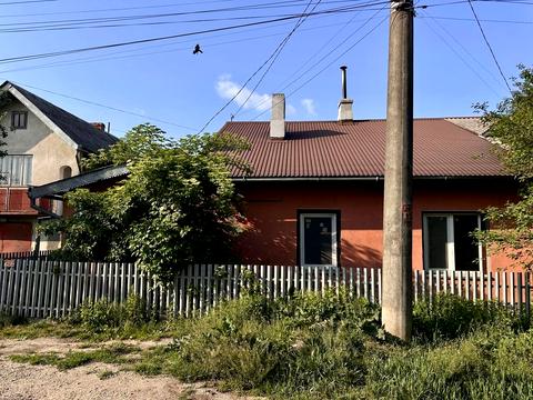 будинок за адресою Павла Чубинського вул.