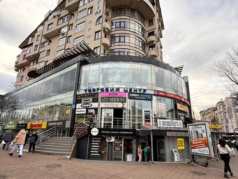 комерційна за адресою Андрія Мельника вул., 2а
