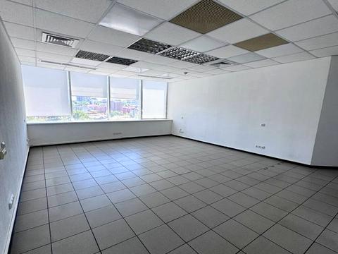 комерційна за адресою Королеви Єлизавети ІІ вул. (Глинки), 2
