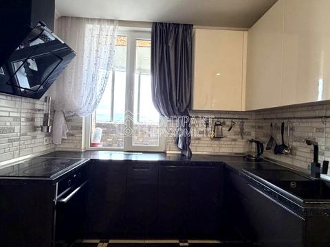 квартира по адресу Юбилейный просп. (50-летия ВЛКСМ), 67б