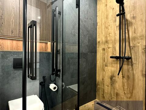 квартира за адресою Дніпровська набережна вул., 25