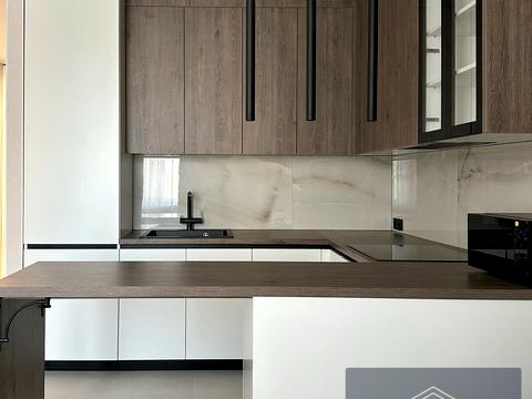 квартира за адресою Дніпровська набережна вул., 25