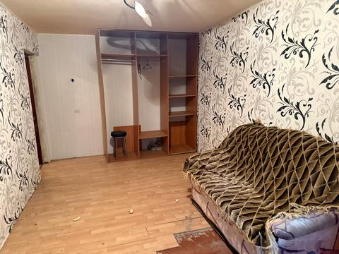 квартира за адресою Електровозна вул., 9