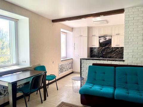 квартира за адресою Космонавтів вул., 53/1
