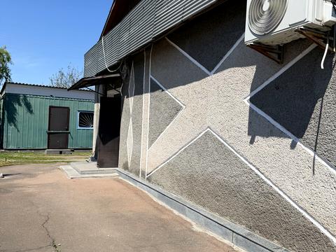 комерційна за адресою Центральна, 28а