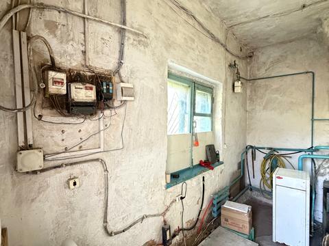комерційна за адресою Центральна, 28а