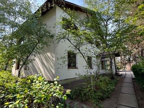 комерційна за адресою Фестивальна вул., 19Д