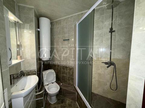 квартира за адресою Святошинська пл., 1