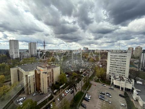 квартира за адресою Святошинська пл., 1