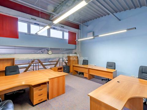 комерційна за адресою Дегтярівська вул., 33Б