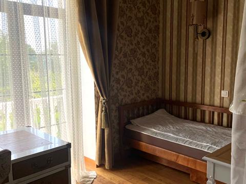 будинок за адресою смт. Козин, Берегова вул., 2
