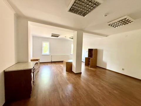 комерційна за адресою Дністрянська вул., 7