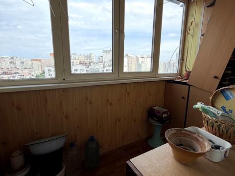 квартира за адресою Анни Ахматової вул., 16-В