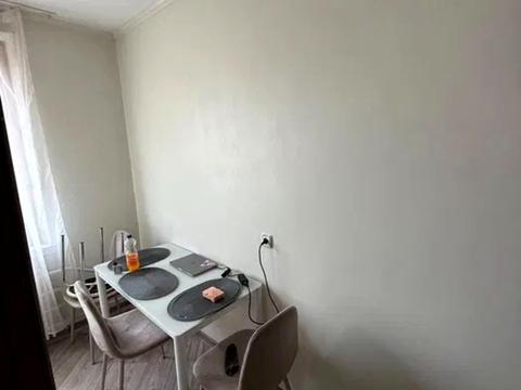 1865785702676907
