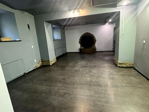 комерційна за адресою Скельна вул., 1
