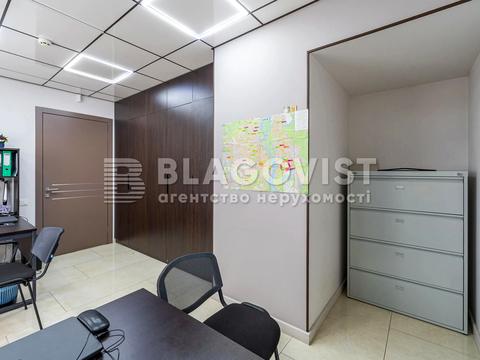 комерційна за адресою Валерія Лобановського просп., 144