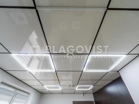 комерційна за адресою Валерія Лобановського просп., 144