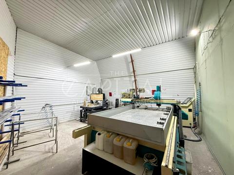 комерційна за адресою Шолуденка вул., 1