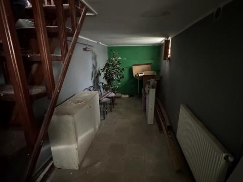 комерційна за адресою Дністровська вул., 63