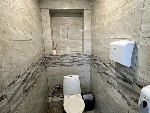 комерційна за адресою Дністровська вул., 63