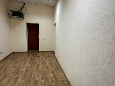 коммерческая по адресу Кловский спуск, 4