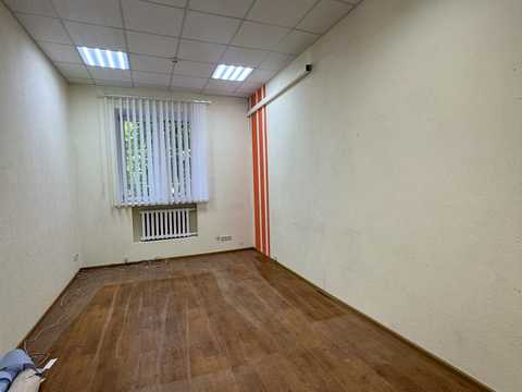 коммерческая по адресу Кловский спуск, 4