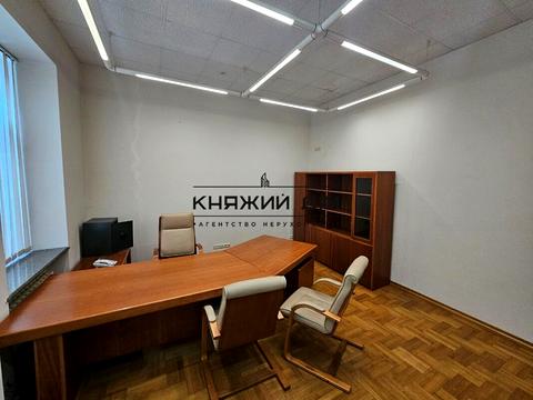 комерційна за адресою Генерала Генадія Воробйова вул. (Курська), 3