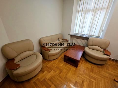комерційна за адресою Генерала Генадія Воробйова вул. (Курська), 3