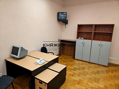 комерційна за адресою Генерала Генадія Воробйова вул. (Курська), 3