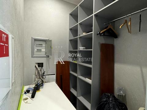 коммерческая по адресу Кловский спуск, 7a