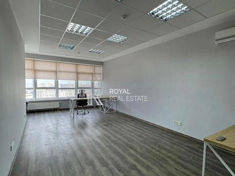 комерційна за адресою Кловський узвіз, 7a