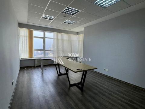 комерційна за адресою Кловський узвіз, 7a