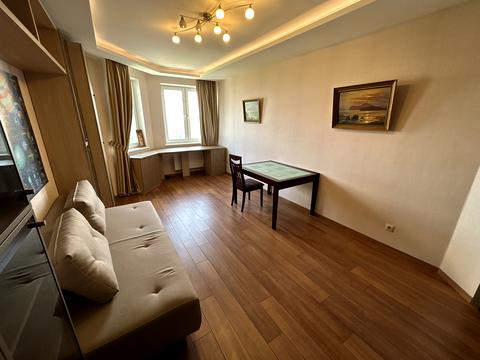квартира за адресою Любомира Гузара просп. (Космонавта Комарова), 26