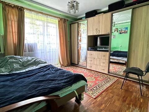 квартира по адресу Максимовича ул., 4