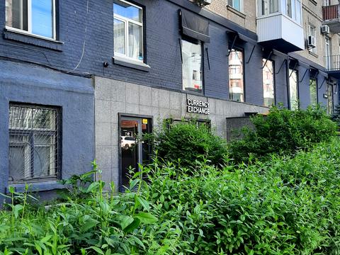 комерційна за адресою Кловський узвіз, 6