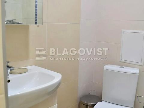 коммерческая по адресу Александровская ул., 1