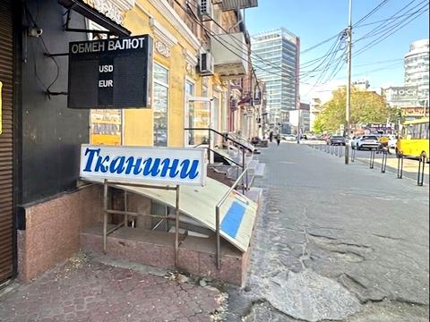 комерційна за адресою Харківська вул., 3