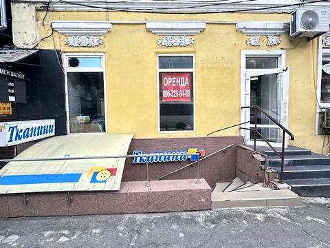 комерційна за адресою Харківська вул., 3